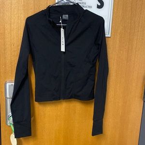 Ilus label black jacket